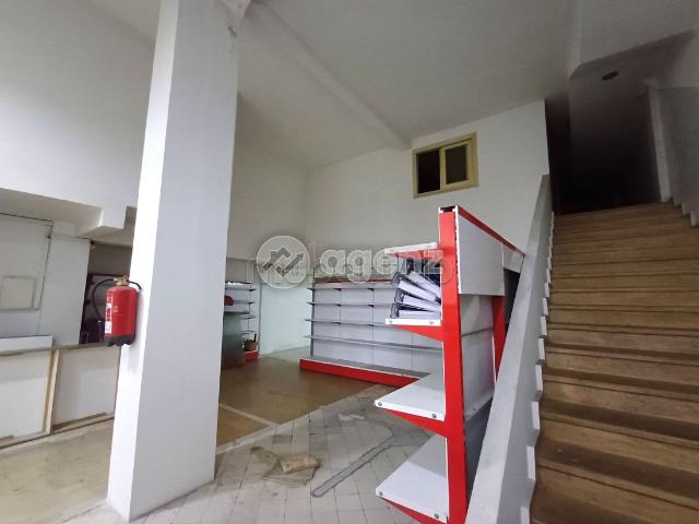 Local commercial vente à Anfa, Gharb-Chrarda-Beni Hssen