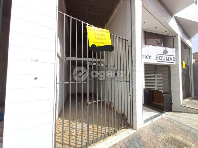 Local commercial vente à Anfa, Gharb-Chrarda-Beni Hssen