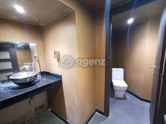 Local commercial vente à Anfa, Gharb-Chrarda-Beni Hssen