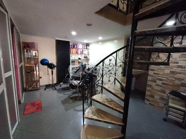 Local commercial vente à Anfa, Gharb-Chrarda-Beni Hssen