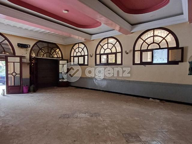 Local commercial vente à Anfa, Gharb-Chrarda-Beni Hssen