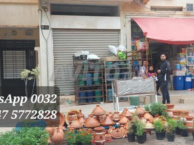 Local commercial vente à Aïn Attig