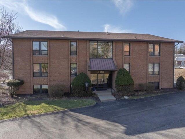 Condo for sale in Coraopolis
