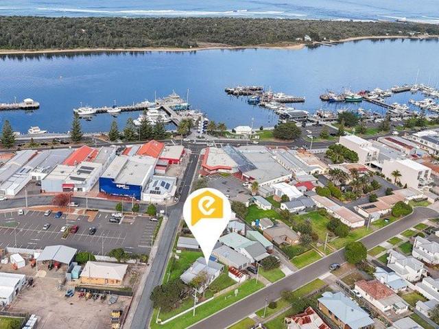 House for sale in Lakes Entrance, Victoria
