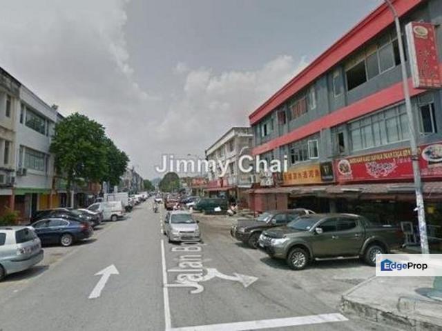 Shop for rent in Petaling, Subang Jaya