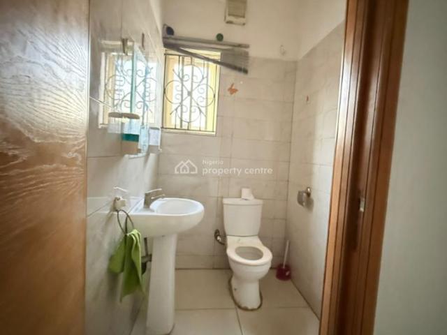 Detached duplex for rent in Eti Osa, Lagos