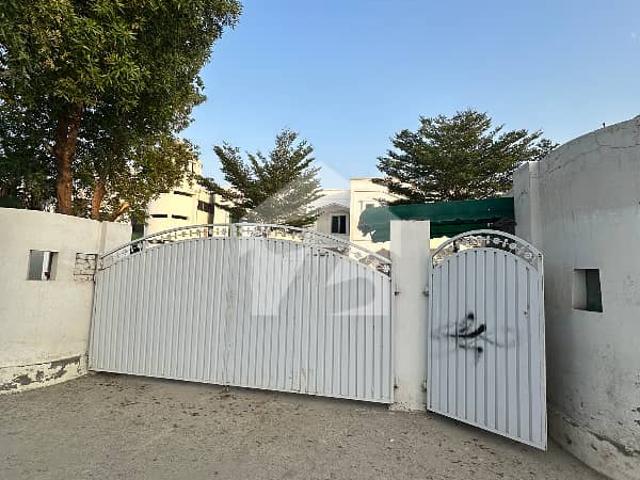 Building for rent in سرگودھا, سرگودھا ڈویژن
