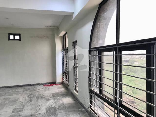 Building for rent in Islamabad