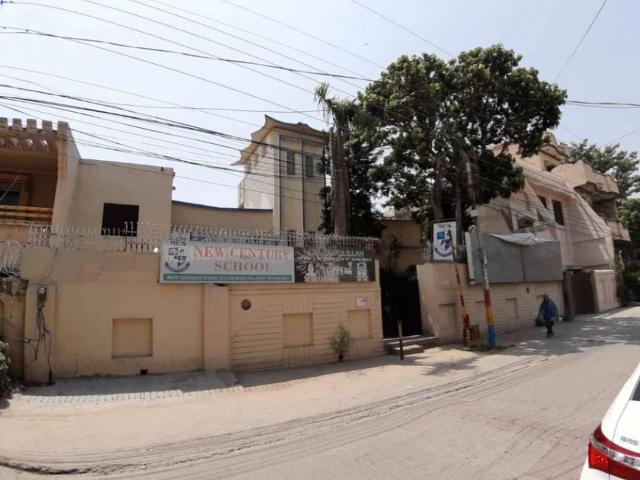 Commercial for rent in Sialkot, Islamabad Capital Territory