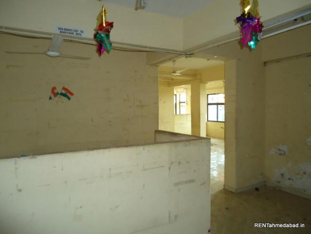 Commercial for rent in Ahmadabad, Gujarat