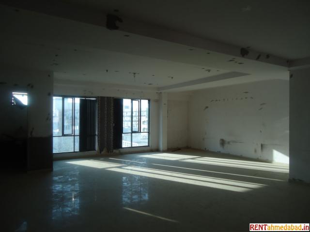 Commercial for rent in Ahmadabad, Gujarat