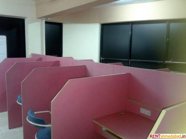Commercial for rent in Ahmadabad, Gujarat
