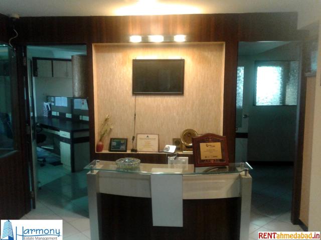 Commercial for rent in Ahmadabad, Gujarat