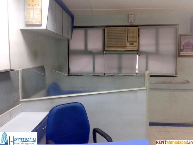Commercial for rent in Ahmadabad, Gujarat