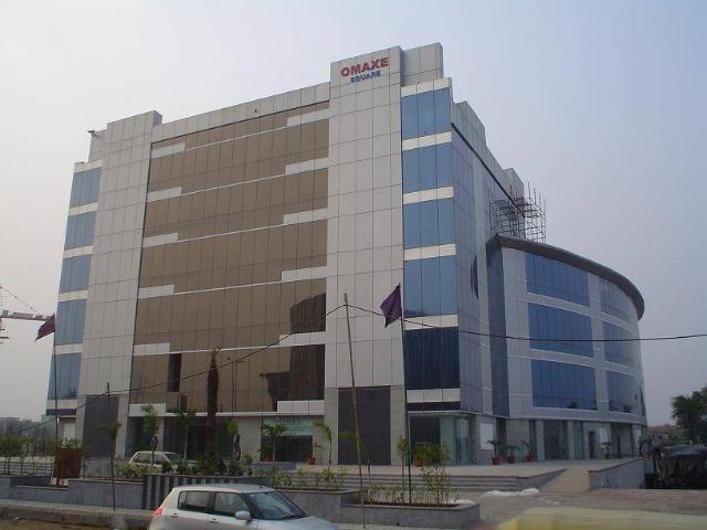 Commercial for rent in South Delhi, Deri