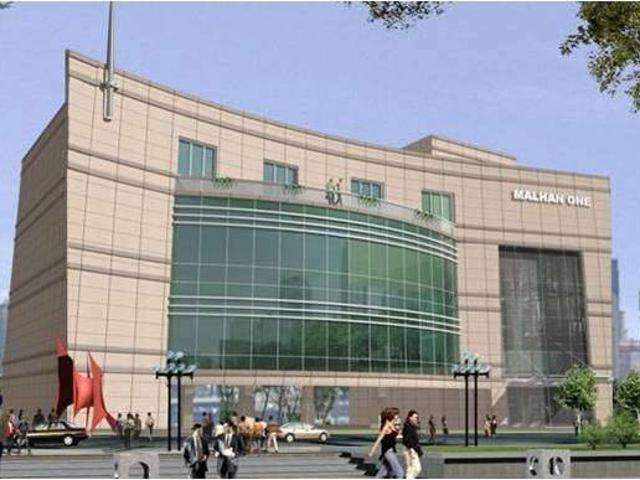 Commercial for rent in Deri