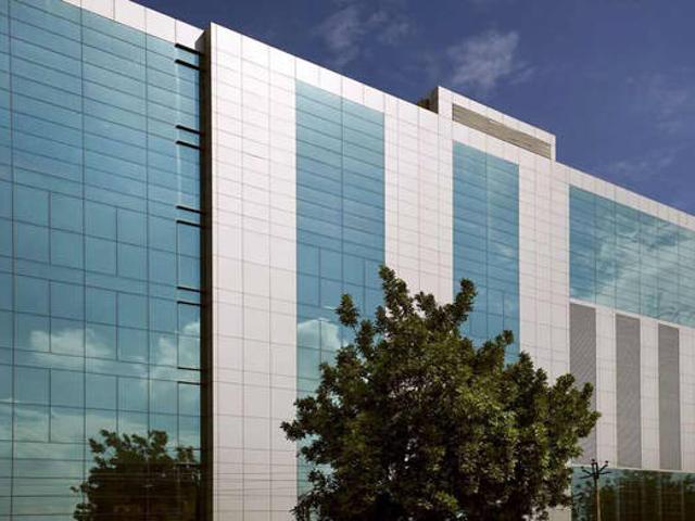 Commercial for sale in Indi