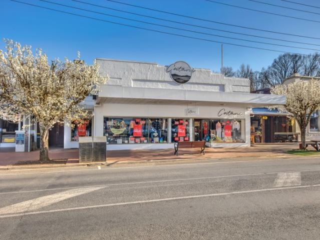 Retail for sale in Bright, Victoria
