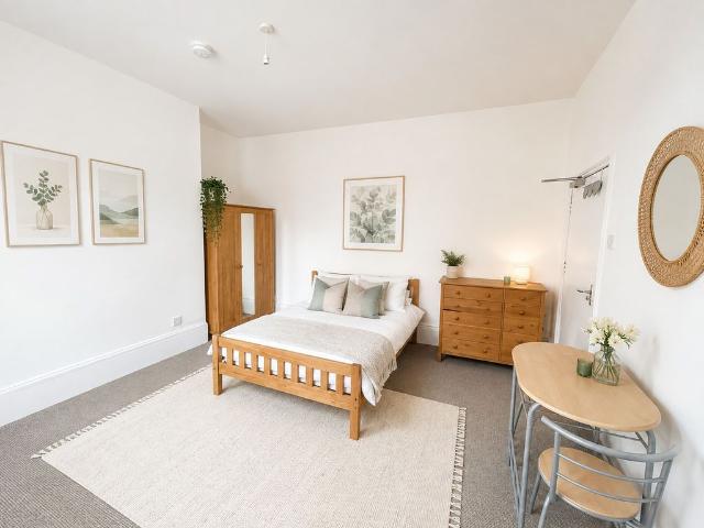 Room for rent in Berry Hill, Mansfield