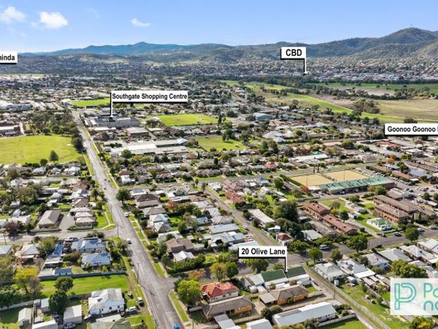 Warehouse for sale in Piallamore, New South Wales