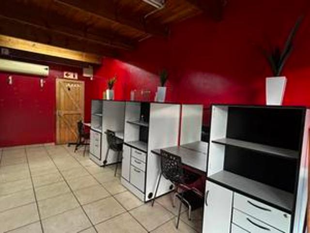 Commercial for rent in UMhlathuze Municipality, Kwazulu-natal