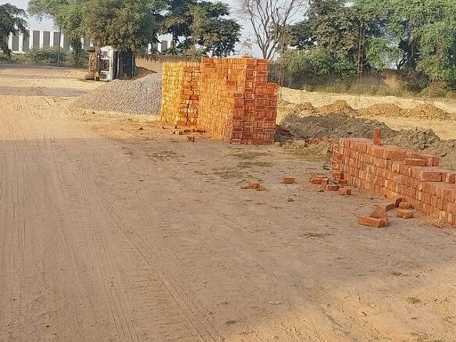 Commercial for sale in Hariana
