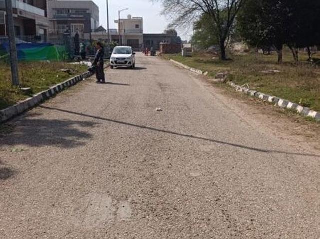 Commercial for sale in Mohari, Punjab