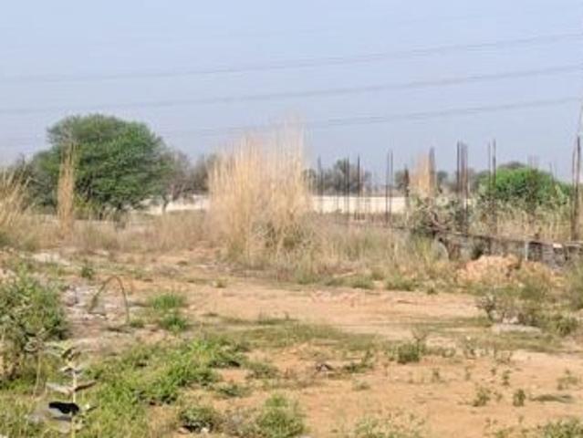Commercial for sale in Hariana