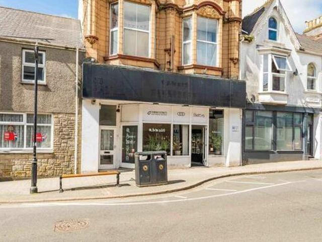House for sale in Roseworthy, Cornwall