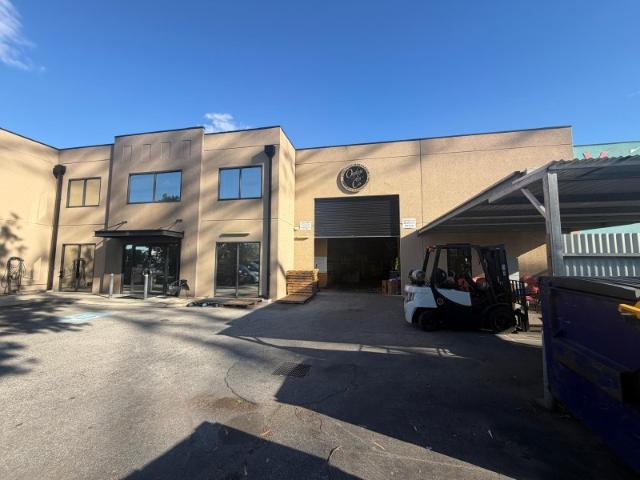Warehouse for rent in Jandakot, Western Australia