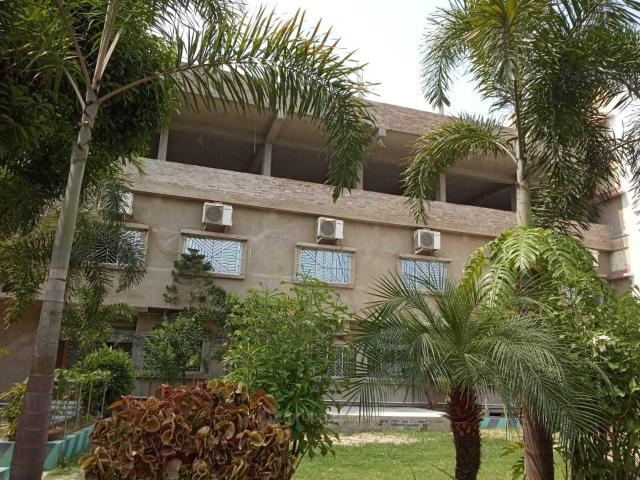 Land for rent in Calcutta, West Bengal