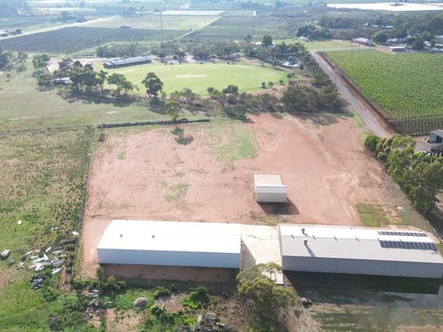 Warehouse for rent in Cardross, Victoria