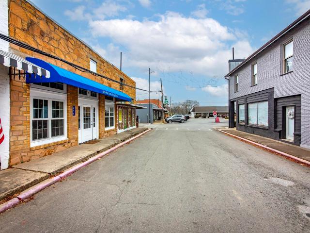 Commercial for sale in Ark
