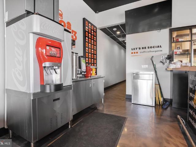 Commercial for sale in Chantilly