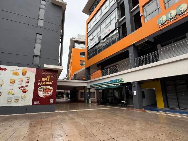 Shop for rent in Petaling, Subang Jaya