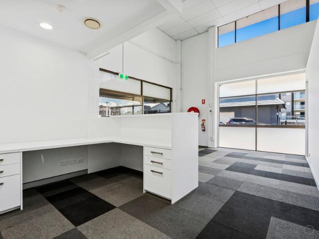 Office for rent in Toombul, Queensland