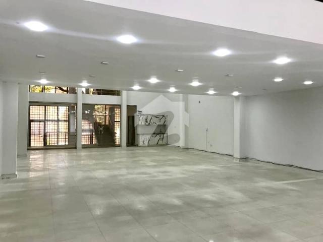 Building for rent in Islamabad