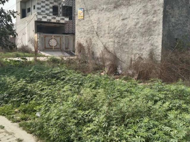 Land for sale in Taj Bagh, حاجی پورہ