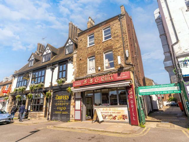 Commercial for sale in Whetstone, Greater London