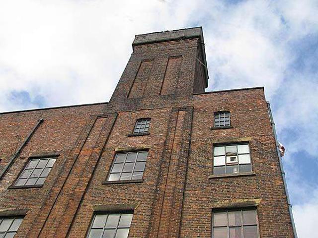 Commercial for rent in Georgia, Greater Manchester