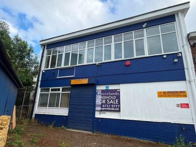 Commercial for sale in Potters Bar, Hertfordshire