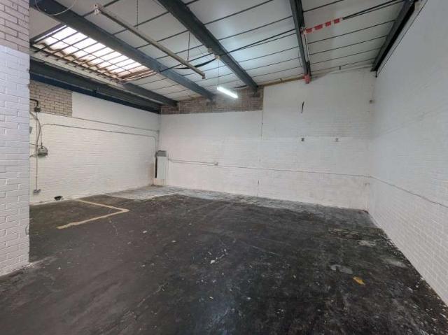 Commercial for rent in Georgia, Greater Manchester