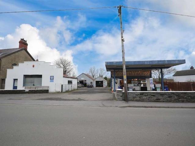 Commercial for sale in Cilgerran, Wales