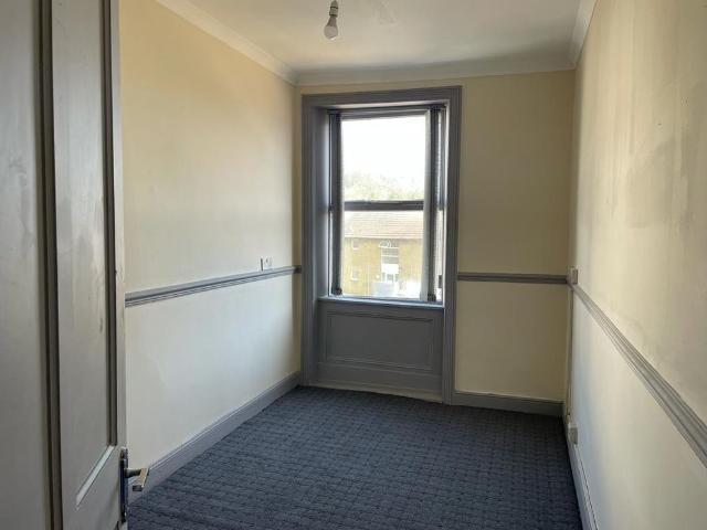 House for rent in Milnsbridge, West Yorkshire
