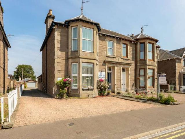 Commercial for sale in Moneydie, Scotland