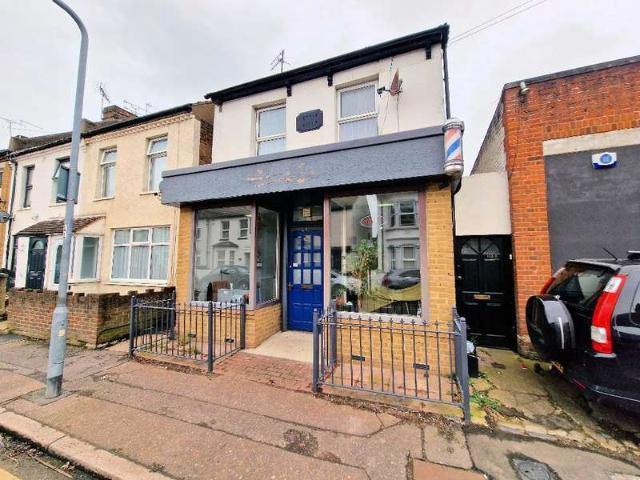 Commercial for rent in Milton, Alton Barnes