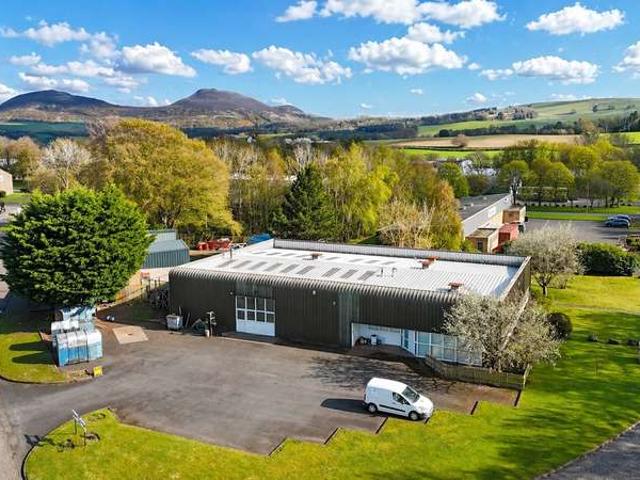 Commercial for rent in Scotland