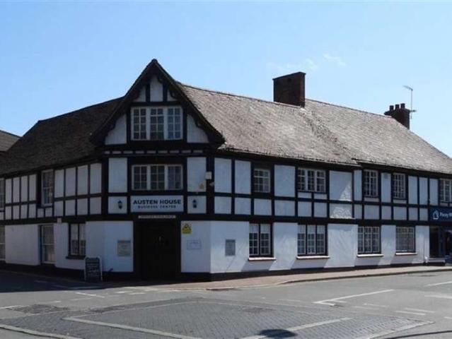 Commercial for rent in Pachesham Park, Surrey