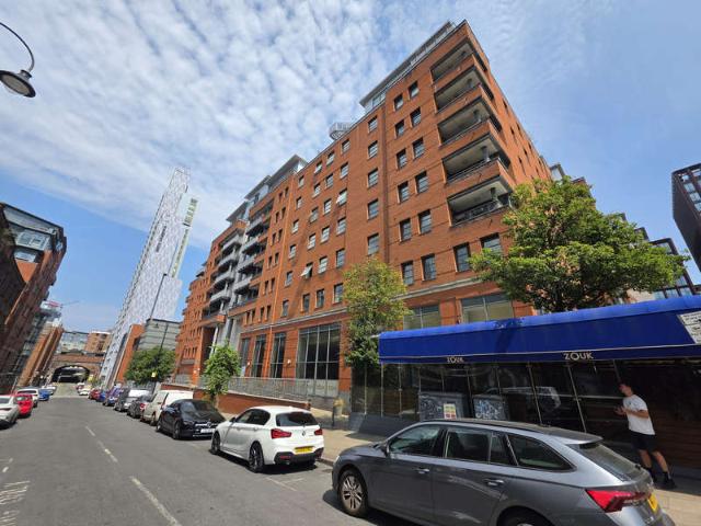 Commercial for rent in City Centre, Manchester