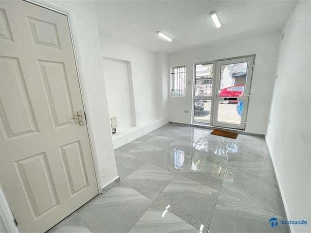 Commercial for rent in Upton, Greater London